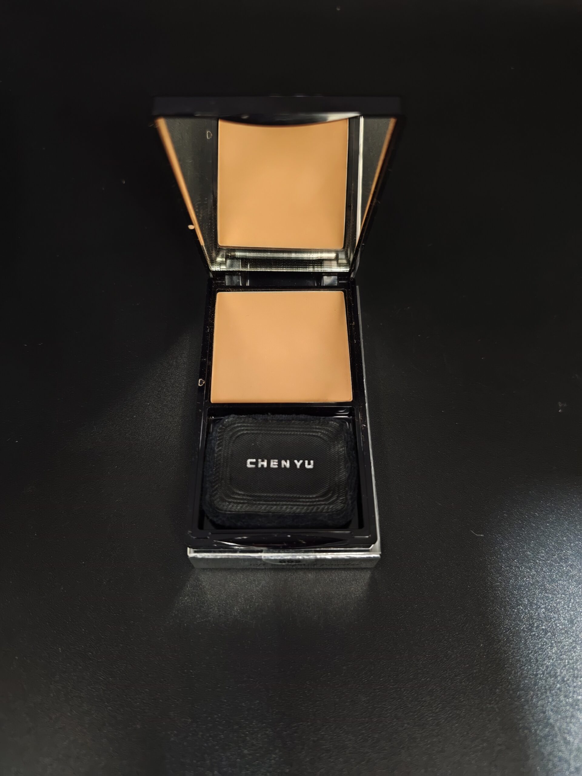 SOFT COMPACT POWDER 002